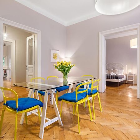Tyzenhauz Apartments Superior Cracovie Extérieur photo